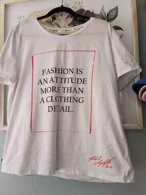 Karl Lagerfeld XL T shirt
